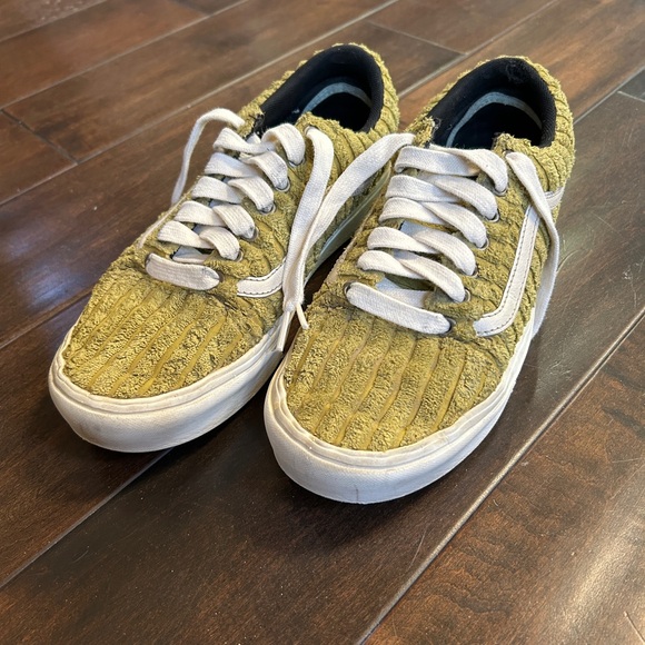 Vans Shoes - Vans Women’s